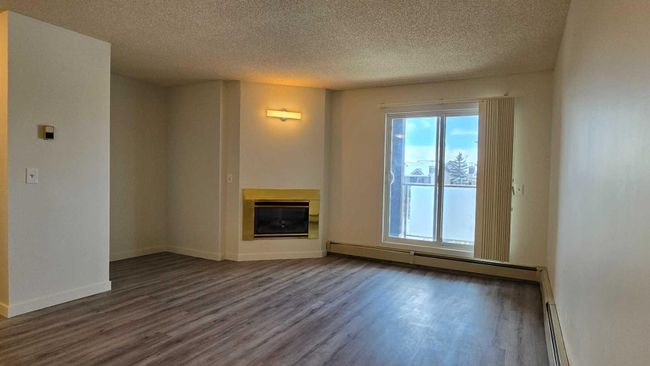 2532 - 2500 Edenwold Heights Nw, Home with 1 bedrooms, 1 bathrooms and 1 parking in Calgary AB | Image 2