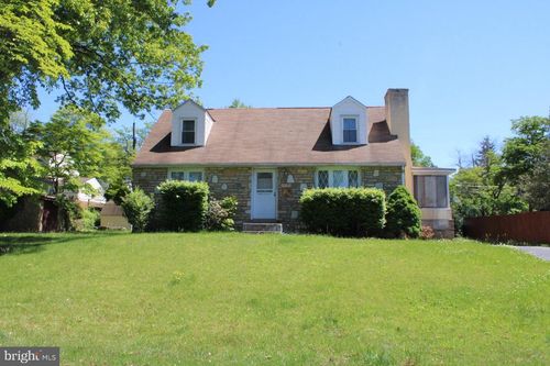 223 Rosewood Ave, LANGHORNE, PA, 19047-2543 | Card Image