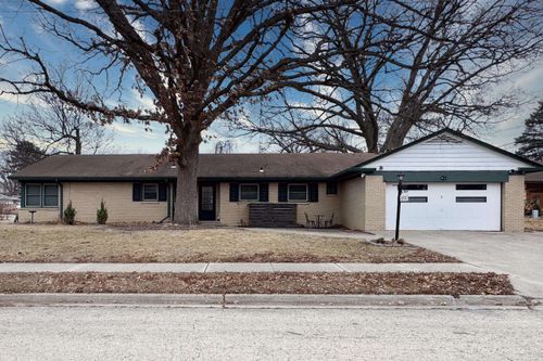 2710 Hickory Lawn Dr, Rockford, IL, 61107-3357 | Card Image