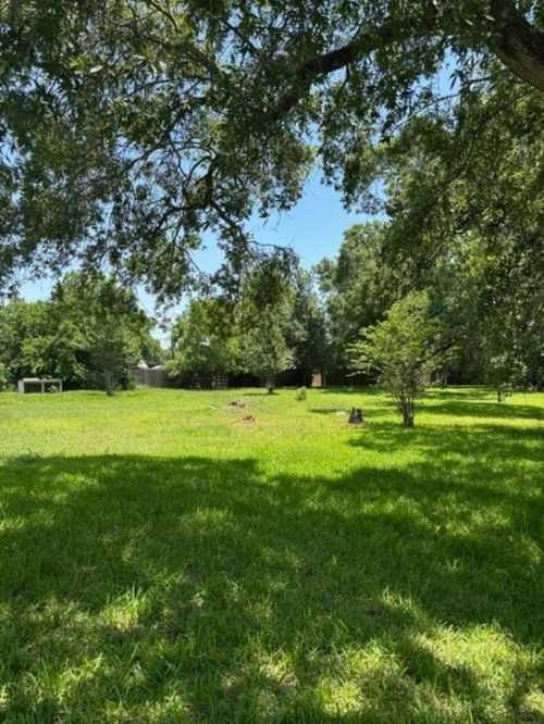 434 S Shady Ln, La Porte, TX, 77571-7248 | Card Image