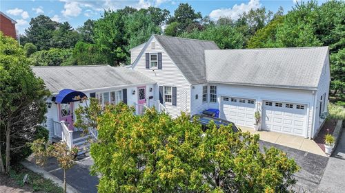 1682 Douglas Avenue, North Providence, RI, 02904 | Card Image
