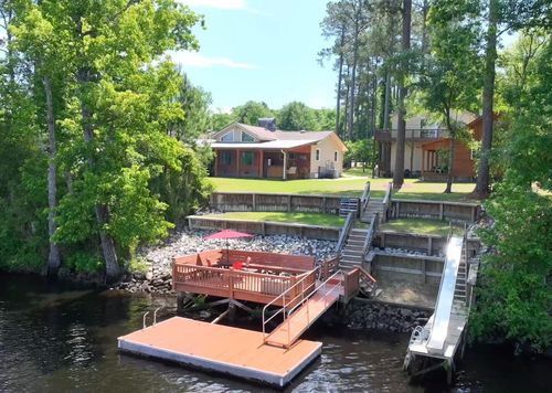 164 Mohican Dr, Georgetown, SC, 29440-5864 | Card Image