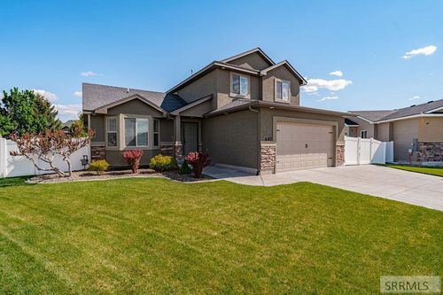647 Emma Ct, Idaho Falls, ID, 83402-4986 | Card Image