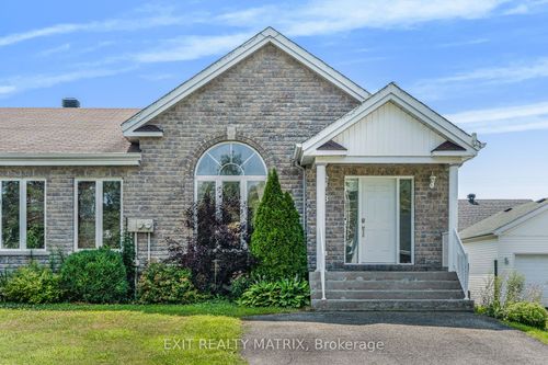 63 Pitre St, Alfred, ON, K0B1A0 | Card Image