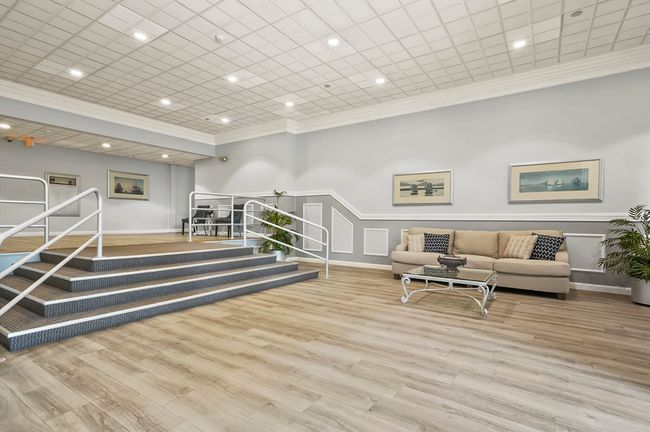 APT-208 - 200 Captains Row, Condo with 2 bedrooms, 2 bathrooms and 2 parking in Chelsea MA | Image 4