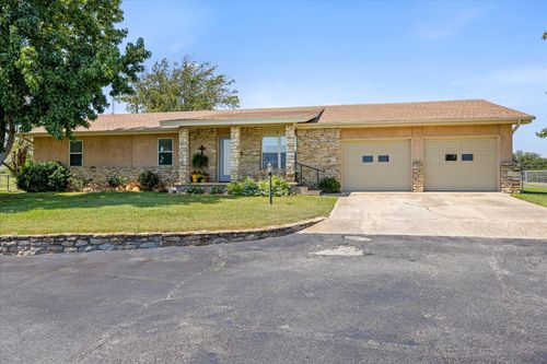 17305 N Us Highway 281, Hico, TX, 76457-6320 | Card Image