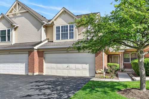 197 Rob Roy Ct, Schaumburg, IL, 60194-4821 | Card Image