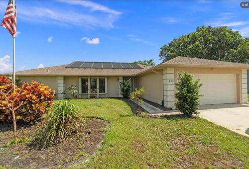 329 Se Oakridge Dr, Port St. Lucie, FL, 34984-5136 | Card Image