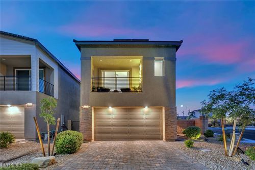 8907 Roadrunner Ravine St, Las Vegas, NV, 89166-6726 | Card Image