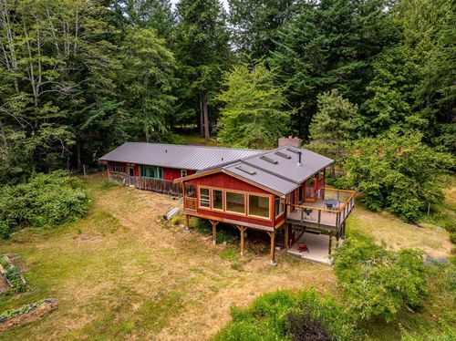 9900 Greenhill Rd, Denman Island, BC, V0R1T0 | Card Image