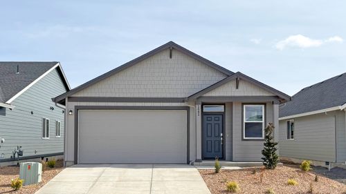 2682 Nw 26th Lp North, Redmond, OR, 97756 | Card Image