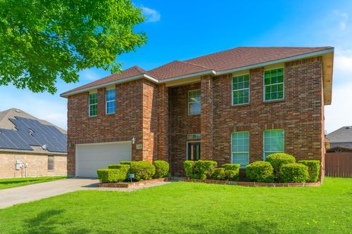 1707 Stone Trail Dr, Cedar Hill, TX, 75104-3914 | Card Image