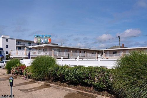 45-840 Ocean Ave, Ocean City, NJ, 08226-3621 | Card Image