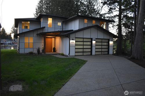6598 Vandermark Road E, Bonney Lake, WA, 98391 | Card Image
