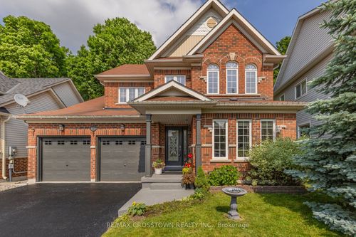 103 Diana Way, Barrie, ON, L4M7J2 | Card Image