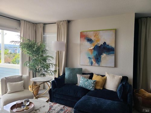 6-101 Little River Ct, Vallejo, CA, 94591-6408 | Card Image