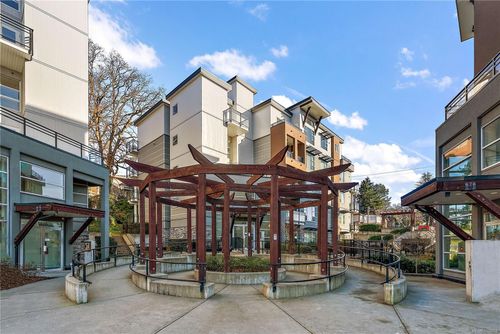 301-1018 Inverness Rd, Victoria, BC, V8X0B1 | Card Image