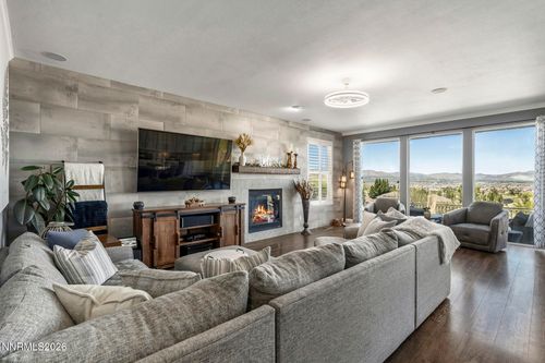 2808 Grosmont Dr, Sparks, NV, 89436-7046 | Card Image