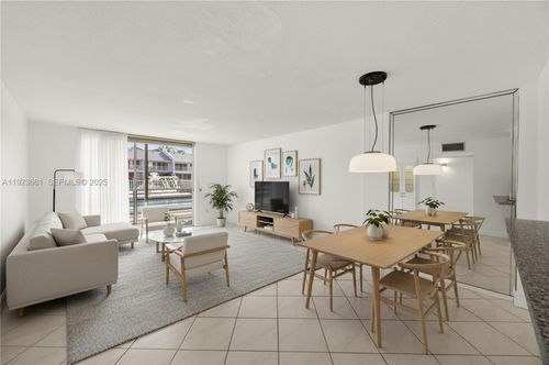 apt-112-3550 Ne 169th St, North Miami Beach, FL, 33160-3259 | Card Image