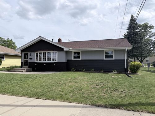 7713 W Verona Court, Milwaukee, WI, 53219 | Card Image
