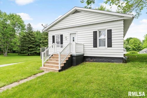 101 E Teak St, Thayer, IL, 62689-1072 | Card Image