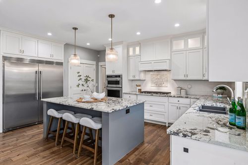 13222 Dahlgren Rd, Minnetonka, MN, 55305-4006 | Card Image