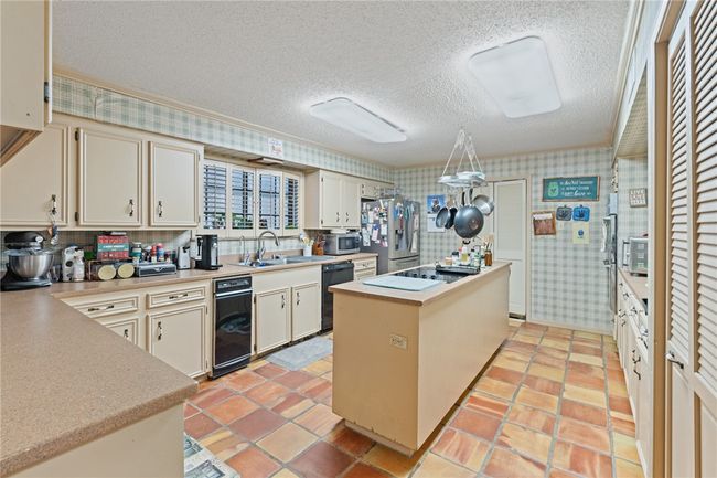 7033 Chiswick Dr, House other with 4 bedrooms, 5 bathrooms and null parking in Corpus Christi TX | Image 14