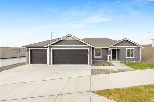 2840 S Roosevelt St, Kennewick, WA, 99338-5672 | Card Image