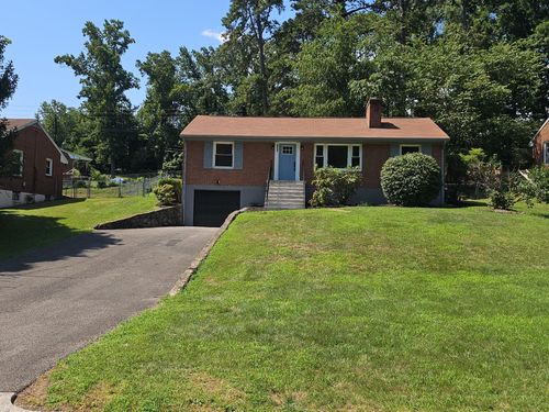 4508 Summit Dr Nw, Roanoke, VA, 24017-4346 | Card Image