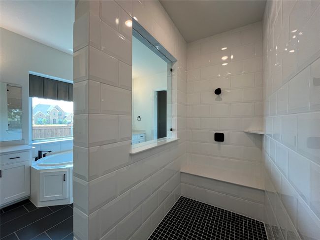 2403 Royal Dove Ln, House other with 5 bedrooms, 5 bathrooms and null parking in Mansfield TX | Image 17