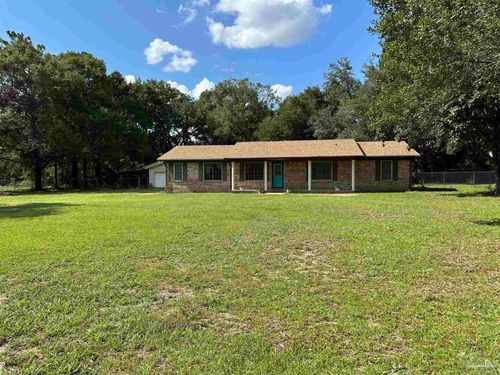 6736 Nichols Dr, Milton, FL, 32570-6412 | Card Image