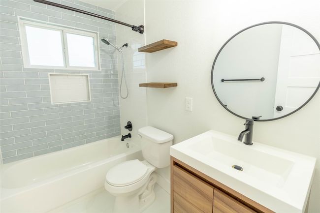 7707 Copano Dr, House other with 3 bedrooms, 2 bathrooms and null parking in Austin TX | Image 17