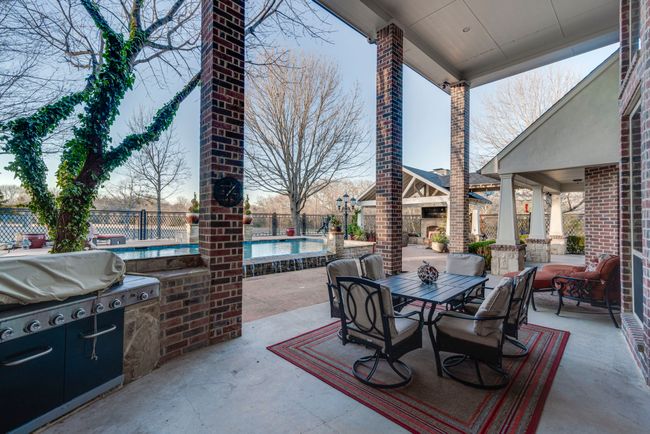 725 Locust Dr, House other with 5 bedrooms, 6 bathrooms and null parking in Oak Leaf TX | Image 37