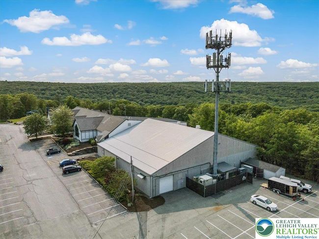 5015 Woodbridge Dr E, House other with 3 bedrooms, 2 bathrooms and null parking in Bushkill PA | Image 28