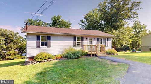 174 Peach Dr, ROMNEY, WV, 26757-6256 | Card Image