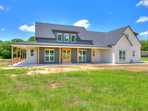 8510 N Quebec Ave, Sperry, OK, 74073-4975 | Card Image