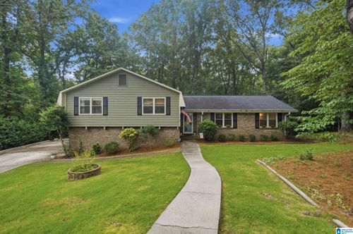 2813 Altadena South Way, HOOVER, AL, 35244-1907 | Card Image
