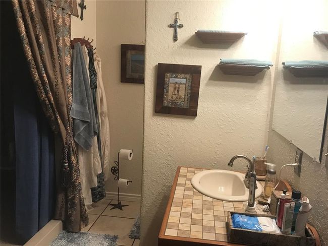 Master bath with walk-in shower | Image 19