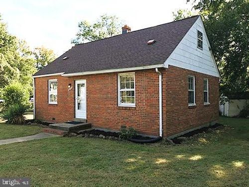 9204 51st Ave, COLLEGE PARK, MD, 20740-1911 | Card Image