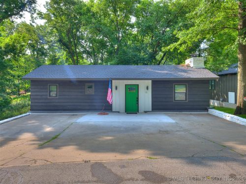 11 Port Duncan Blvd, Afton, OK, 74331-9035 | Card Image