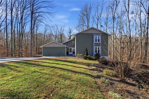 150 Tullyries Ln, Lewisville, NC, 27023-9570 | Card Image