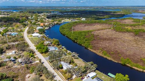 7754 Riverside Dr, PUNTA GORDA, FL, 33982-1440 | Card Image