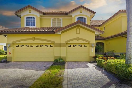 8407 Miramar Way, LAKEWOOD RANCH, FL, 34202-9007 | Card Image
