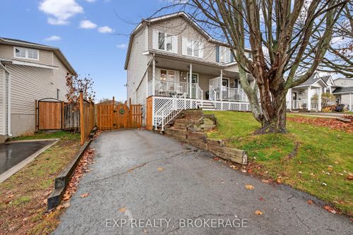 14 Clifford St, Amherstview, ON, K7N1Y6 | Card Image