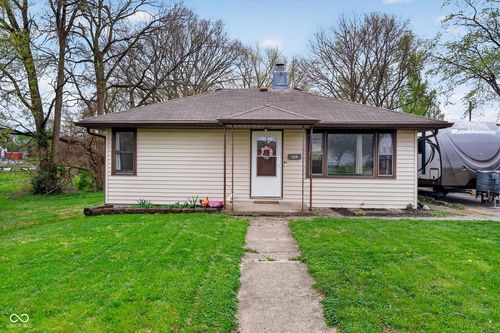 1961 Maple Ave, Noblesville, IN, 46060-3113 | Card Image