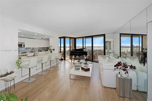 1608-1000 Quayside Ter, Miami, FL, 33138 | Card Image