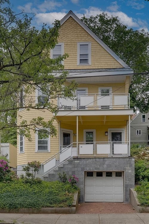 10 Packard Ave, Somerville, MA, 02144-1612 | Card Image