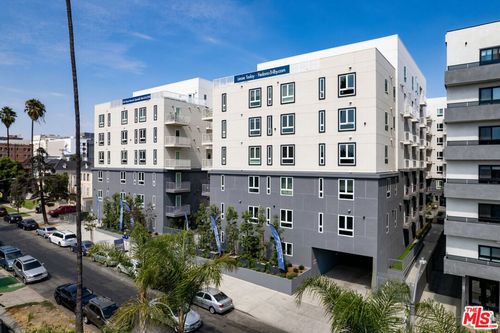 301c-839 Fedora Street, Los Angeles, CA, 90005 | Card Image