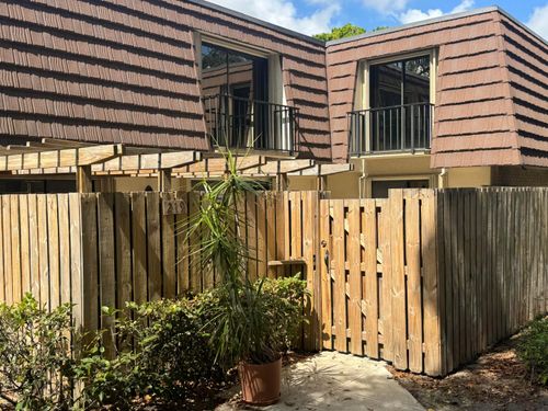 219 2nd Lane, Palm Beach Gardens, FL, 33418 | Card Image