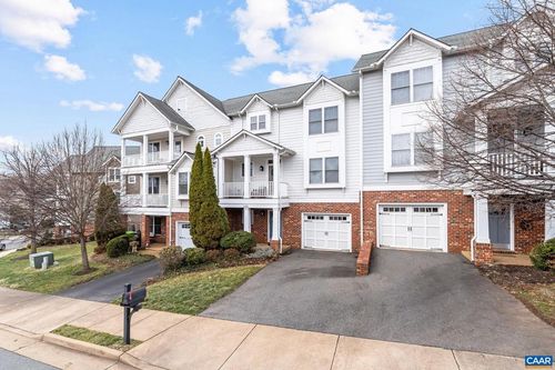 195 Brookwood Dr, Charlottesville, VA, 22902 | Card Image